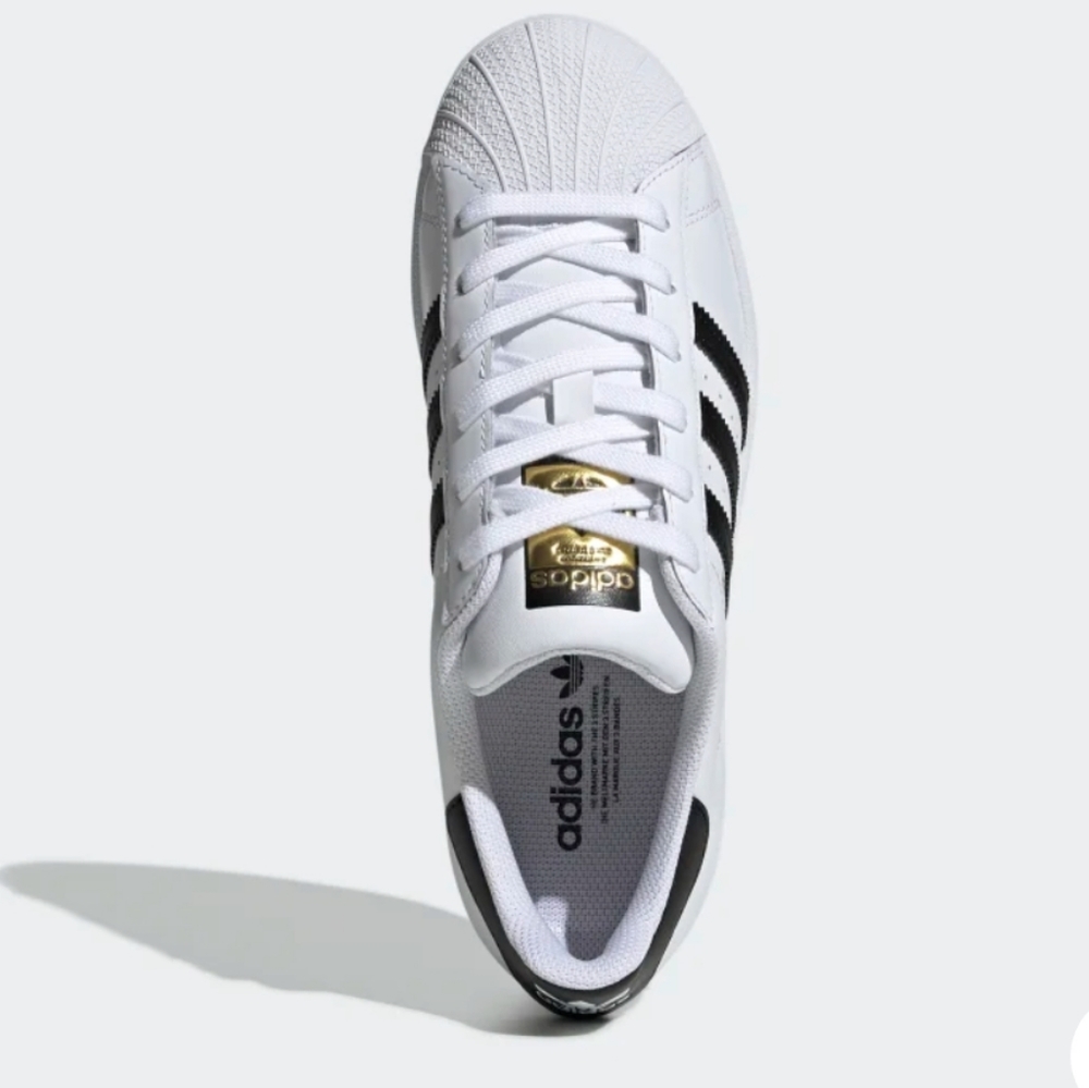 Superstar shoes. - Picture 3 of 5